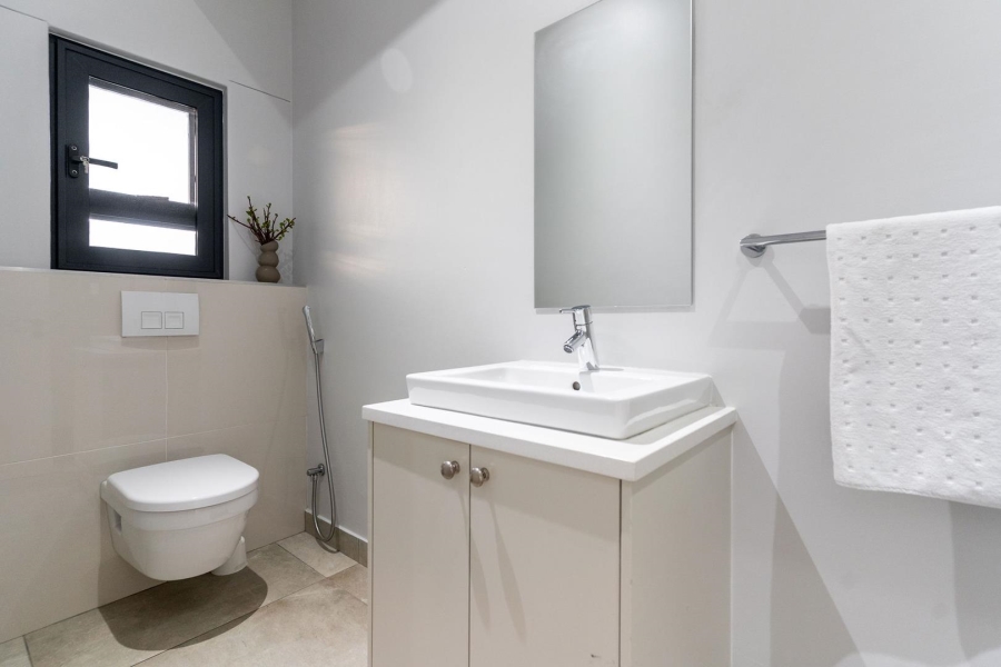 To Let 4 Bedroom Property for Rent in Stonehurst Mountain Estate Western Cape